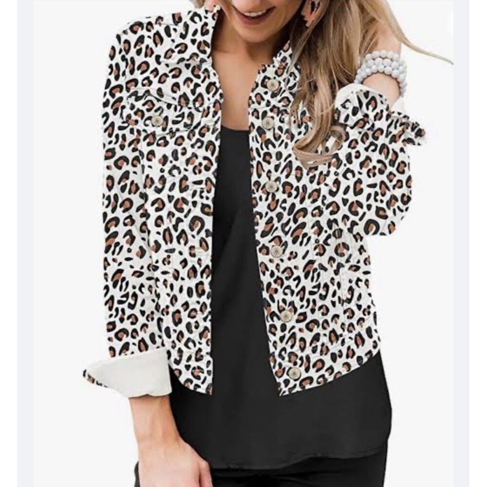 Women’s White Animal Print Jacket Size Large